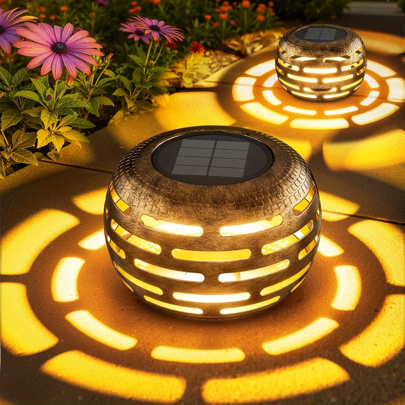 Solar Lanterns Hollow Out Retro Metal Solar Lights Outdoor Waterproof Light Flickering Solar LED Light Lantern Garden Yard Decor